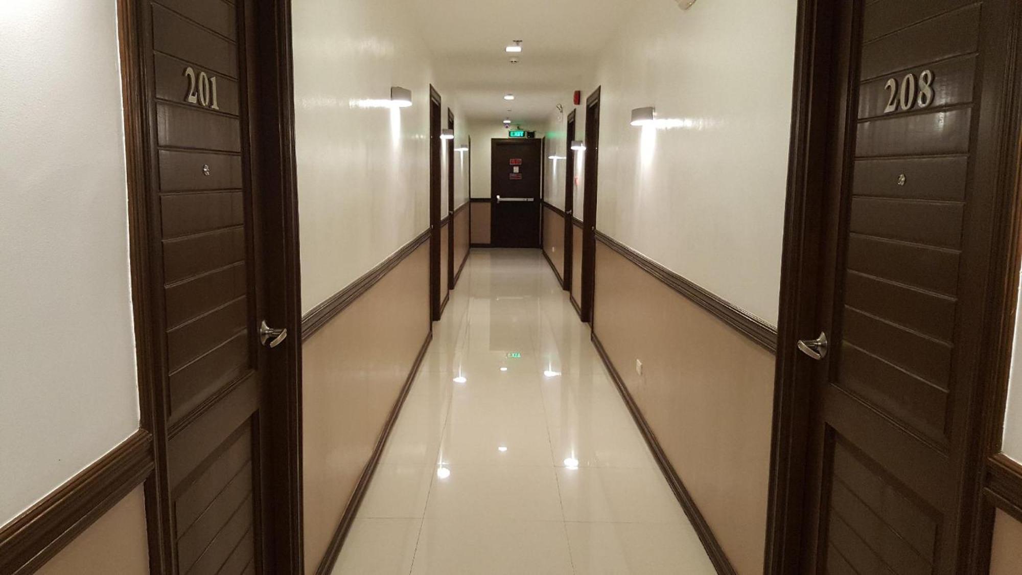 Pearli View Hotel Iloilo Powered By Cocotel Eksteriør billede