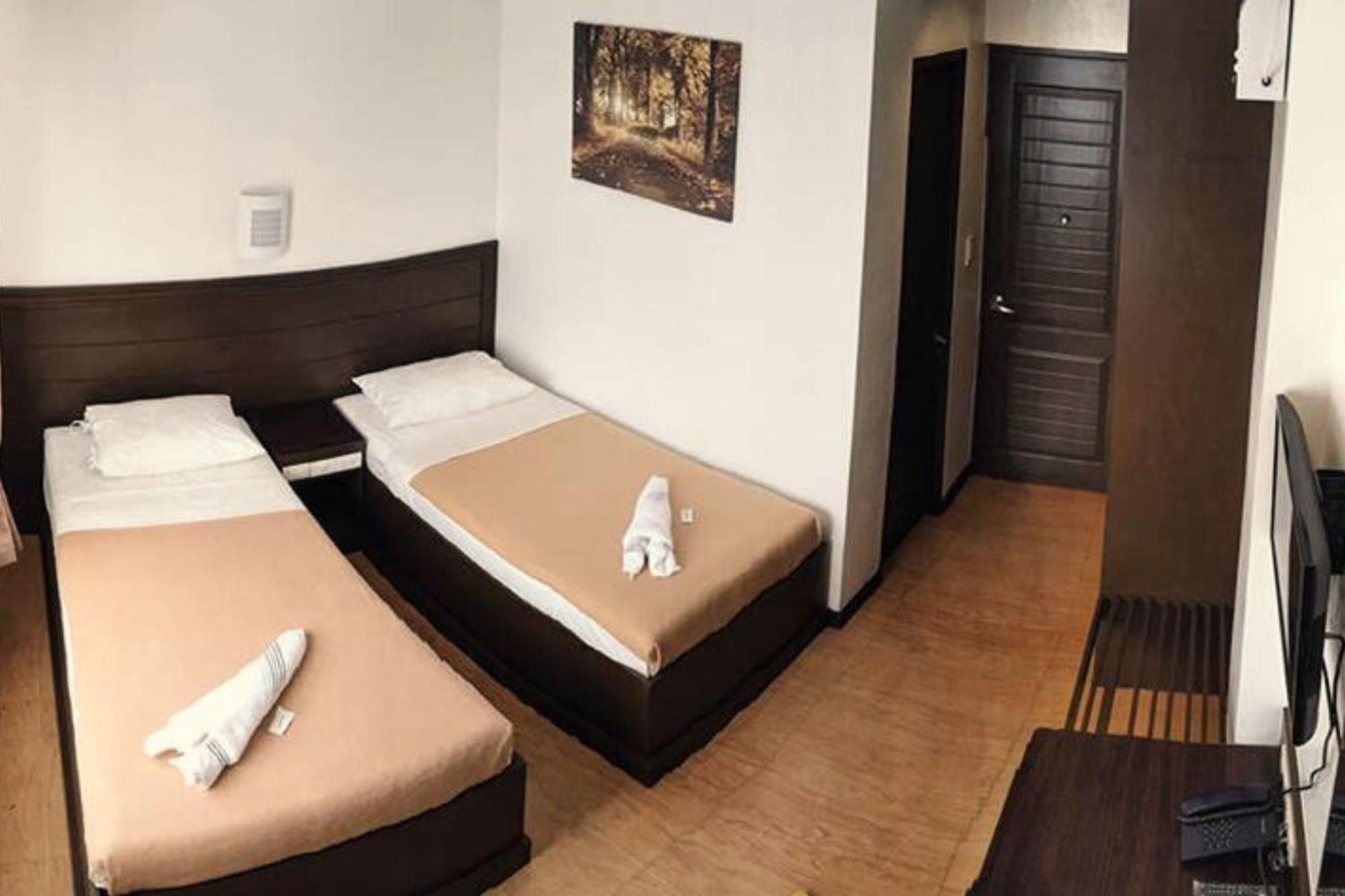 Pearli View Hotel Iloilo Powered By Cocotel Værelse billede